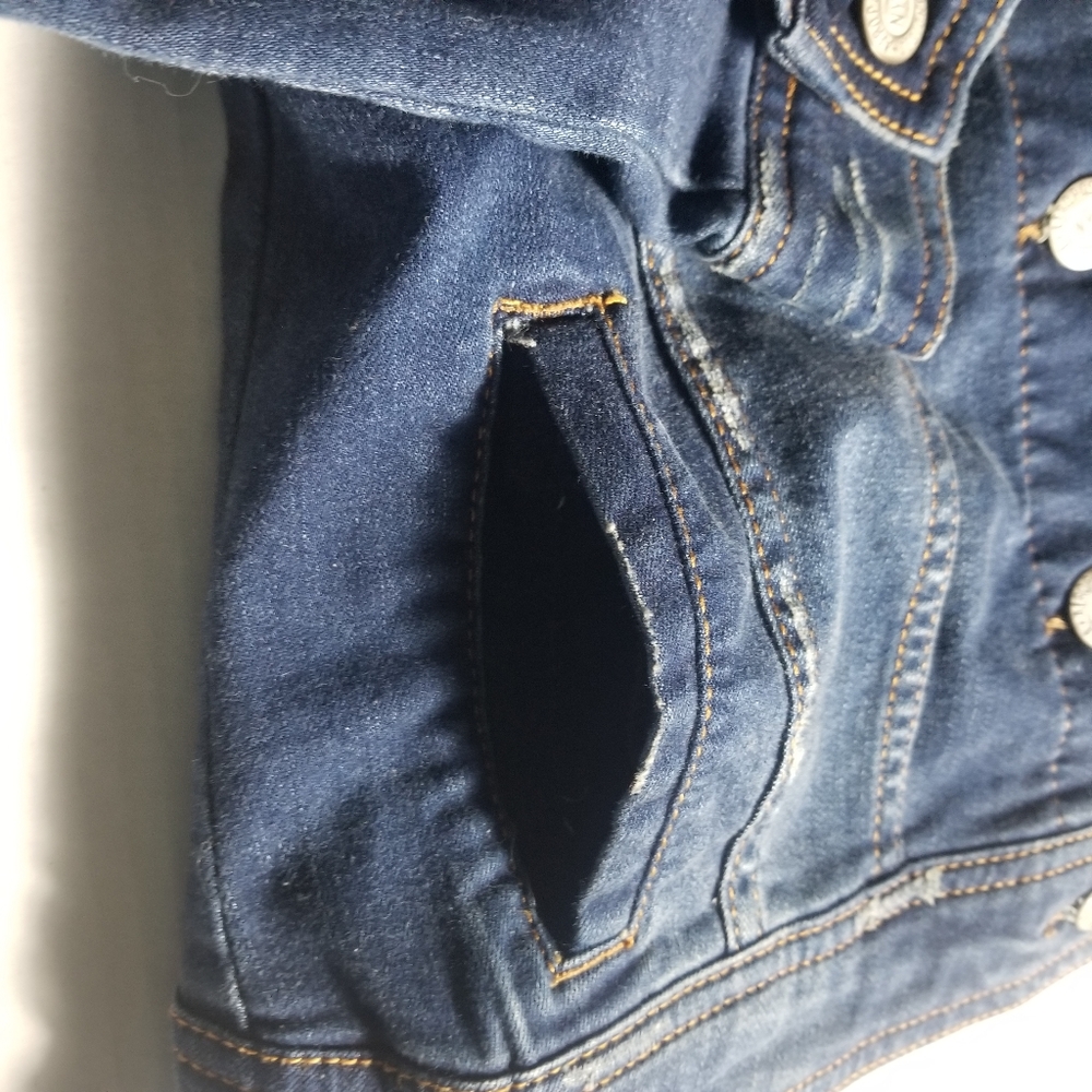 AEROPOSTALE DISTRESSED JEAN JACKET SIZE SMALL - Picture 11 of 12